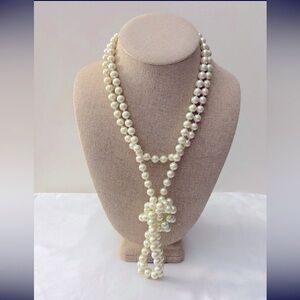 FAUX PEARL NECKLACE